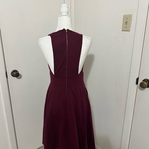 Lulus Finesse Burgundy Plunge V-Neck Sleeveless Knee Length Dress Women's Sz L - Picture 3 of 8